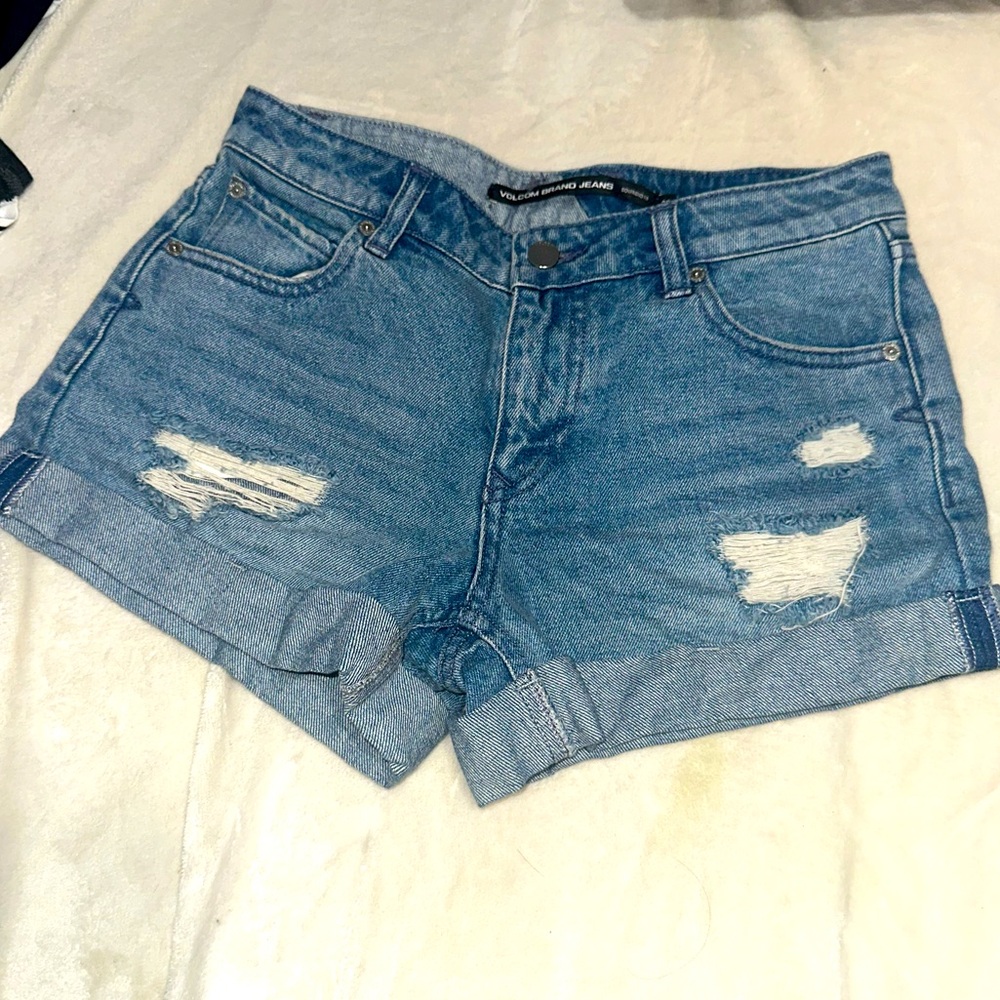 Volcom shorts